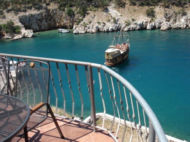 Old Town Vrbnik Villas Luaran gambar